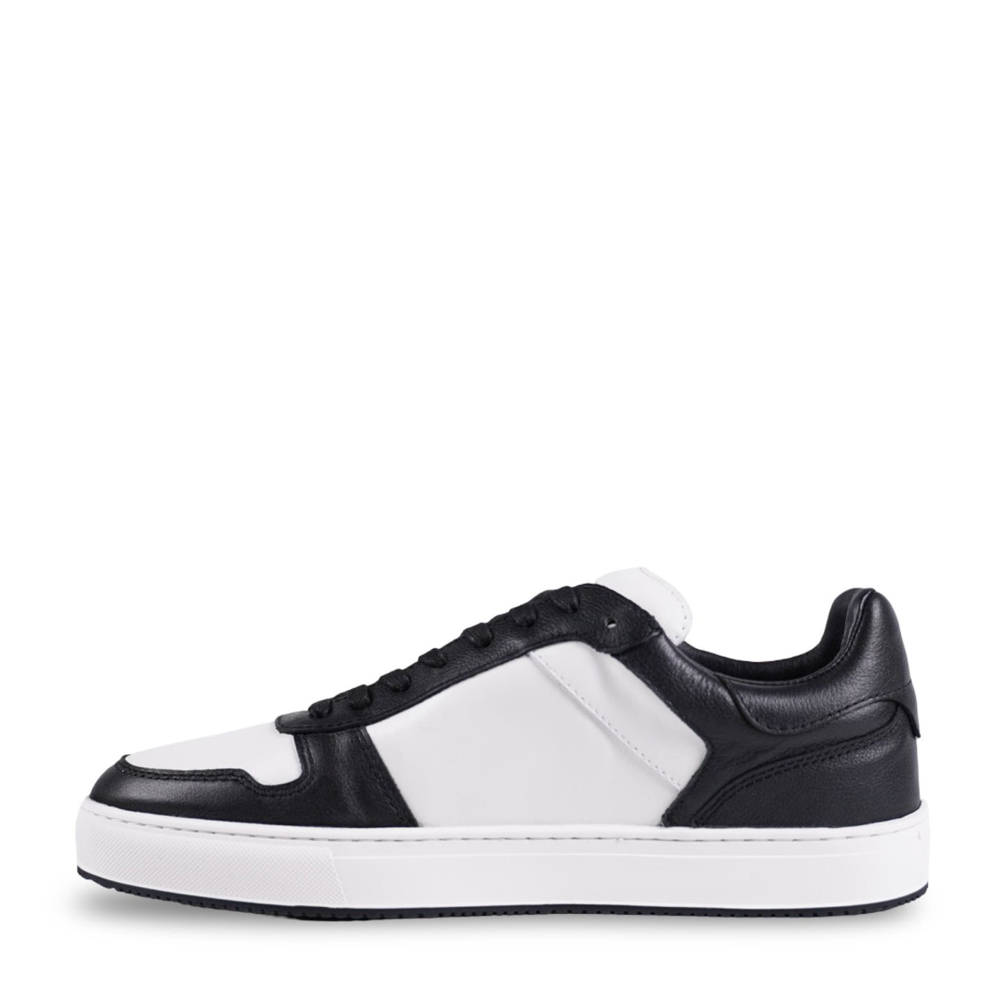 Ace White/Black Sneakers