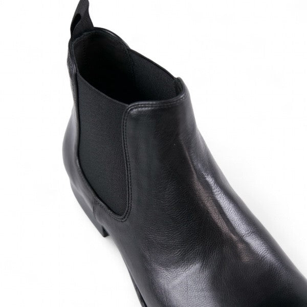 Aston Black/Leather Sole Chelsea Boots