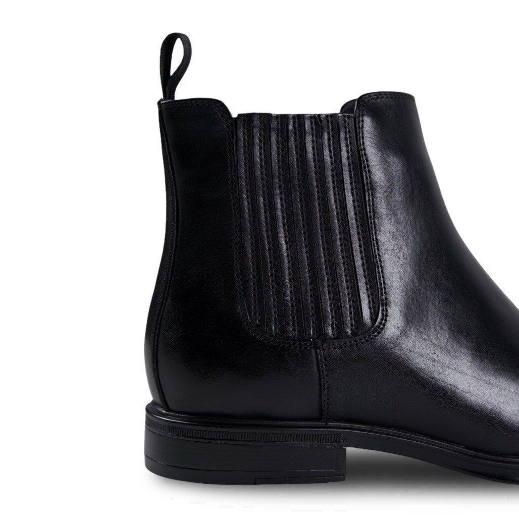 Matteo Black Chelsea Boots