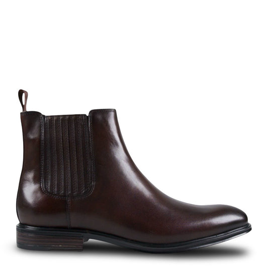 NEW Matteo Brown Chelsea Boots